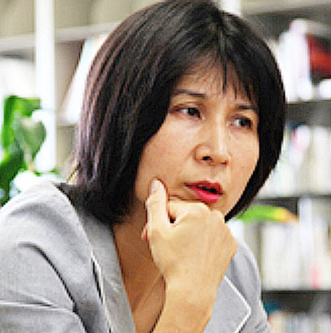 Mikako Tomotari